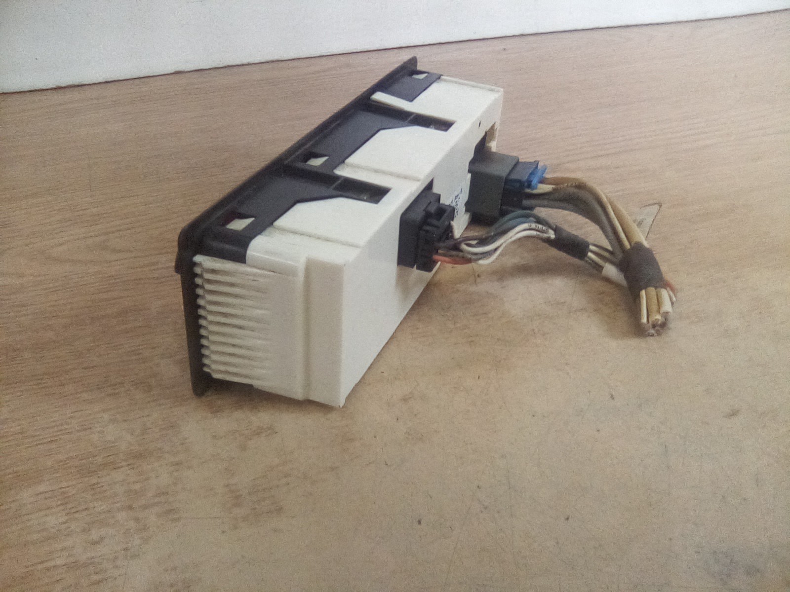 Peterbilt 379 OEM Climate Control Q21-6000-001