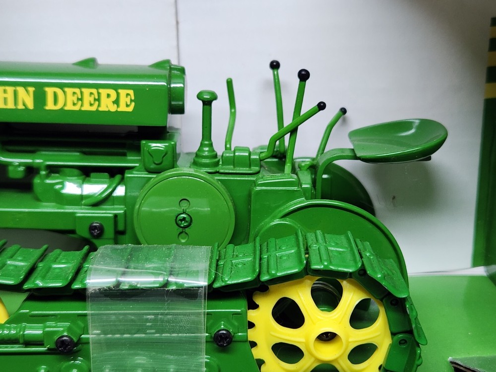 John Deere Limdeman Crawler By SpecCast 1/16 Scale