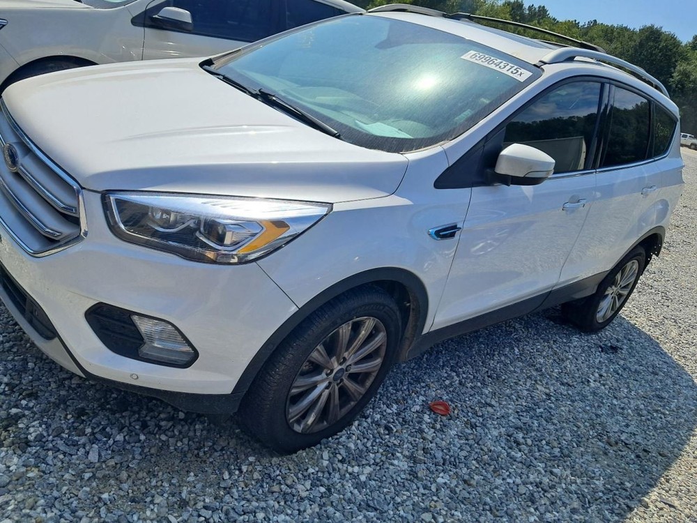 Console Front Floor SE Fits 17-19 ESCAPE 4800519
