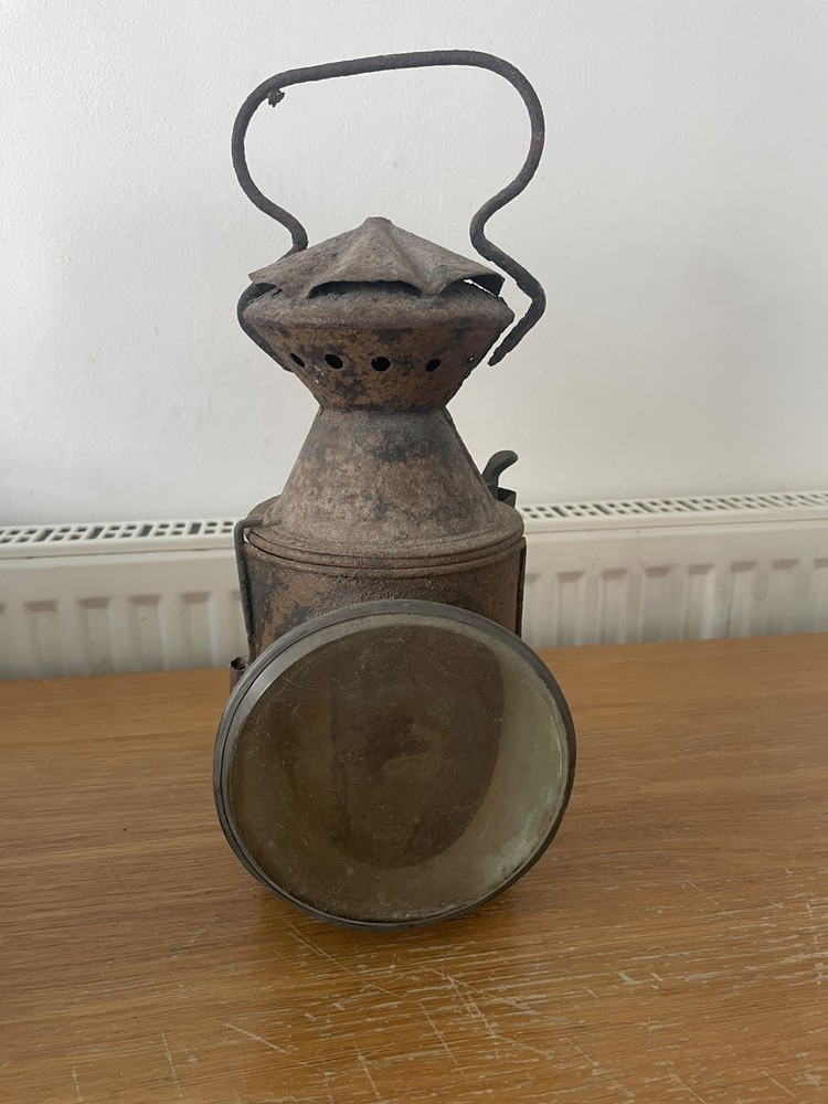 OLD NER Co NORTH EASTERN RAILWAY HAND LAMP LANTERN -