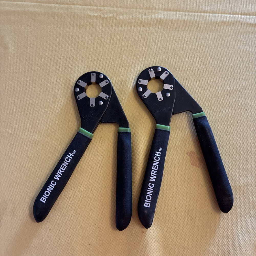 2 BIONIC WRENCHES BY LOGGERHEAD TOOLS USA ∙ Two 8-INCH WRENCH