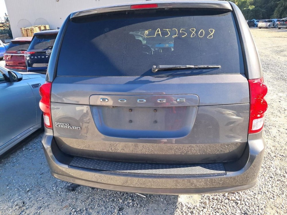 CARAVAN 2016 Glove Box 4822433