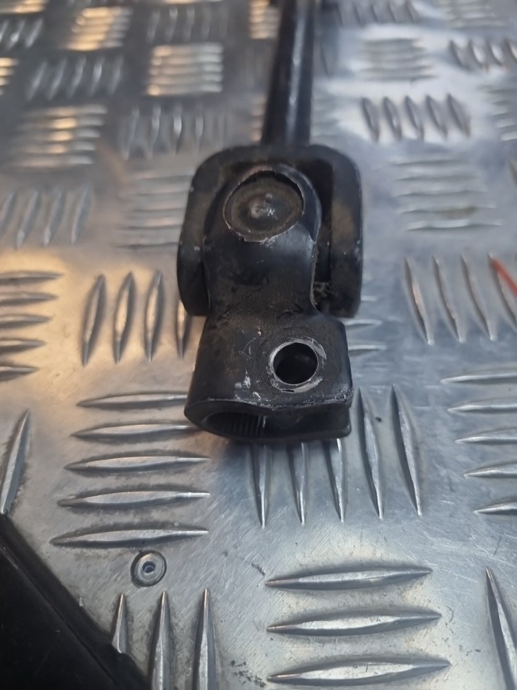 reliant lower steering column splined shaft