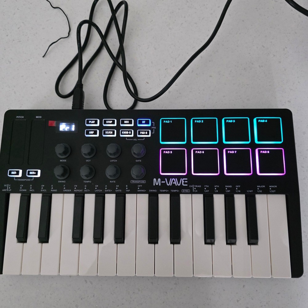 M-VAVE 25 Key USB MIDI Keyboard Controller W 8 Backlit Drum Pads Wireless
