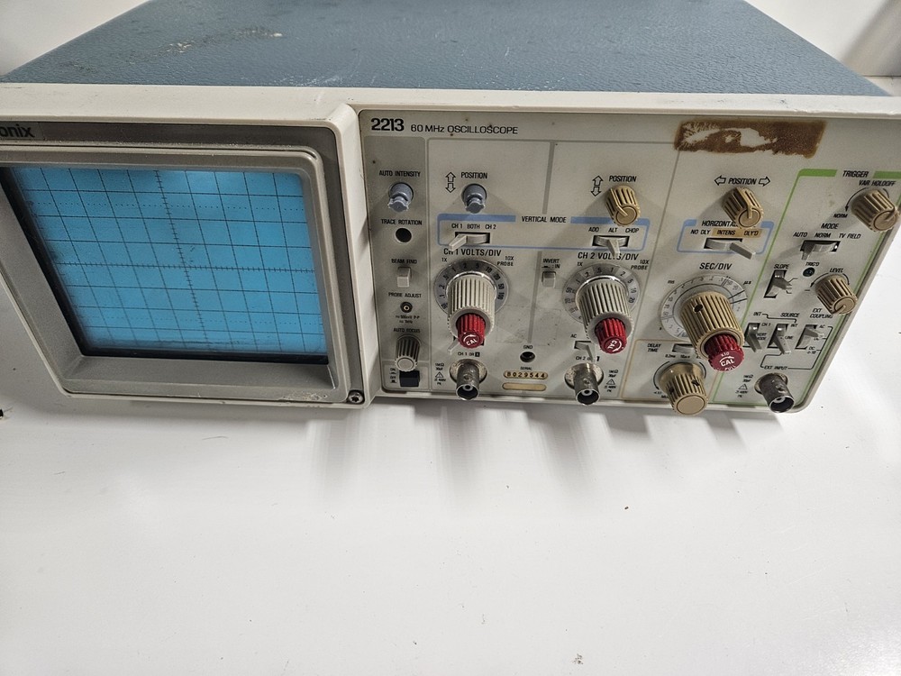 Techtronics 2213 Oscilloscope 80mhz
