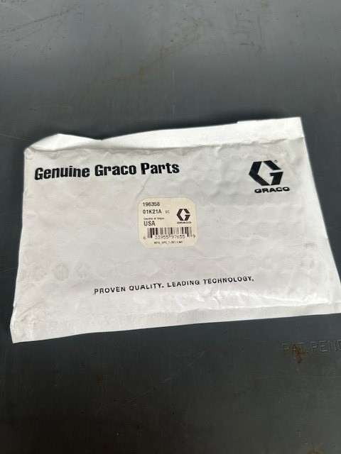 GRACO CARBIDE SEAT 196358