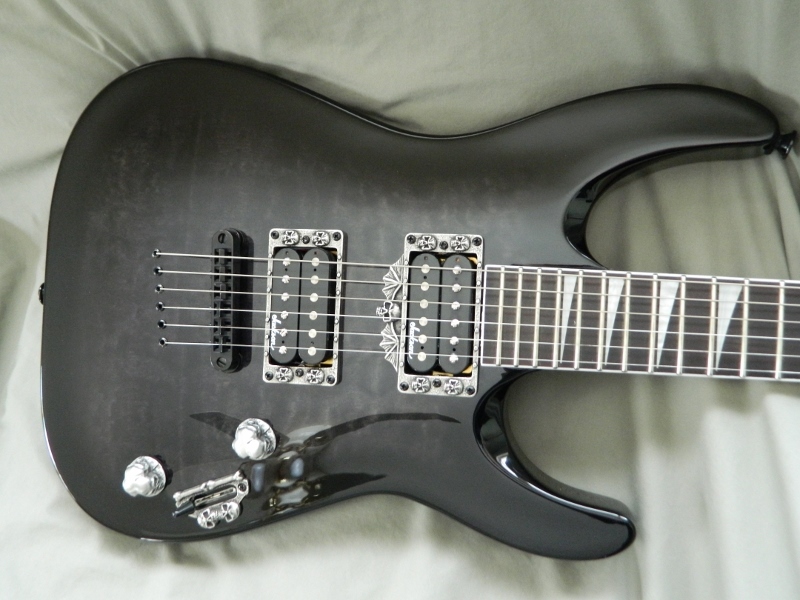 3 SKULL GUITAR KNOBS - HAND MADE SOLID METAL SPEED KNOBS 3 SKULLS PER KNOB