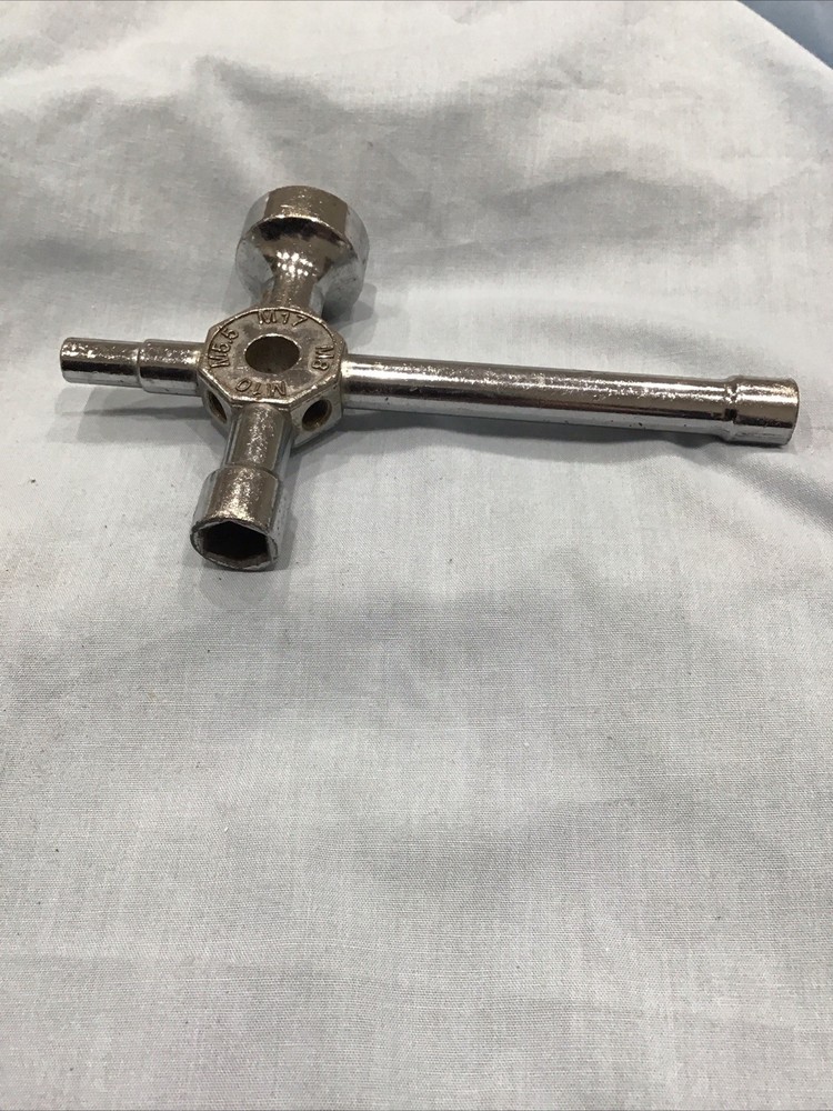 4 Way Spark Plug Wrench