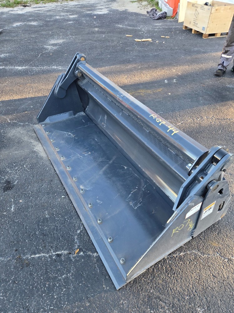 Heavy Duty Bucket for Skid Steer