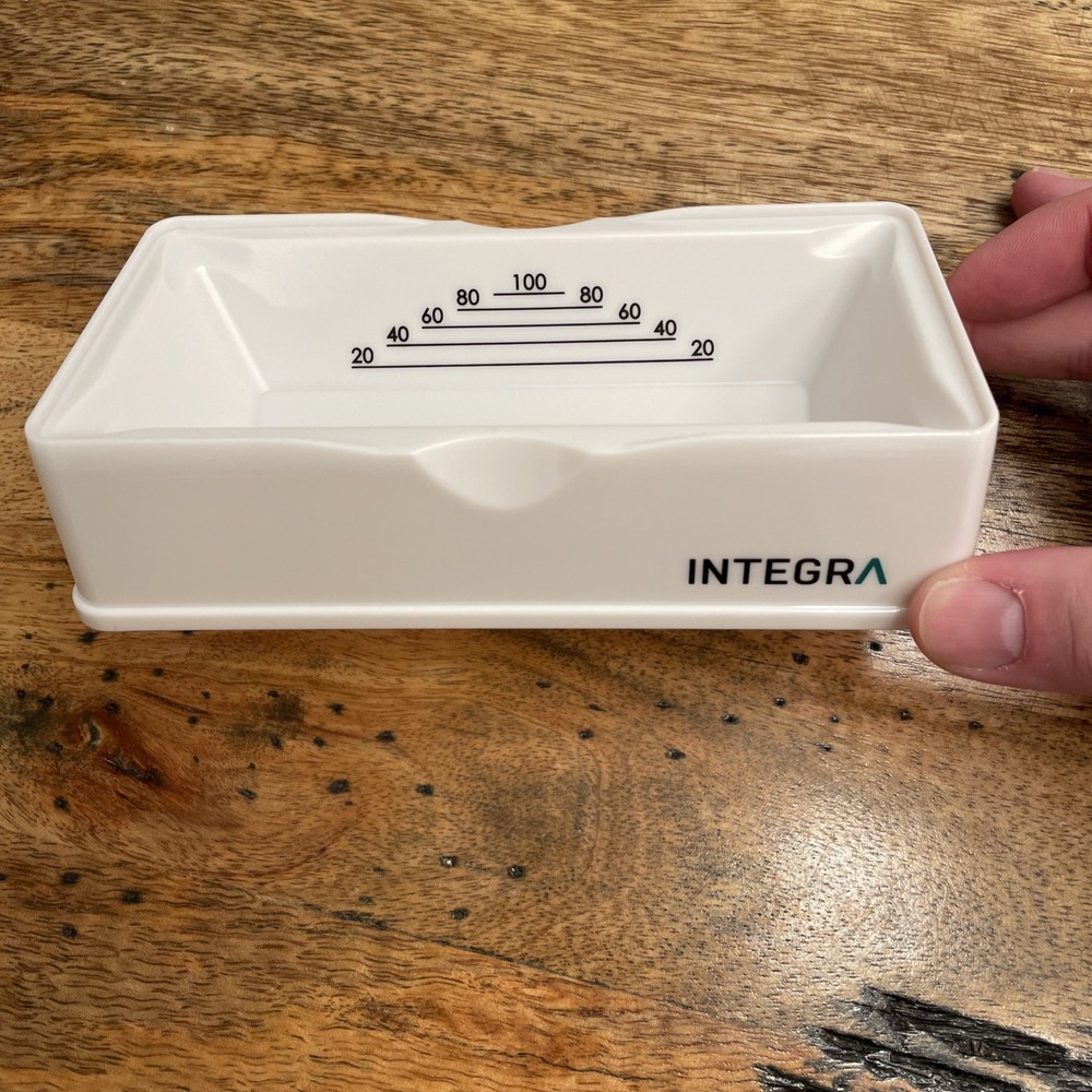 INTEGRA 100 ml Polypropylene Multichannel Reagent Reservoir Base + 200 Inserts