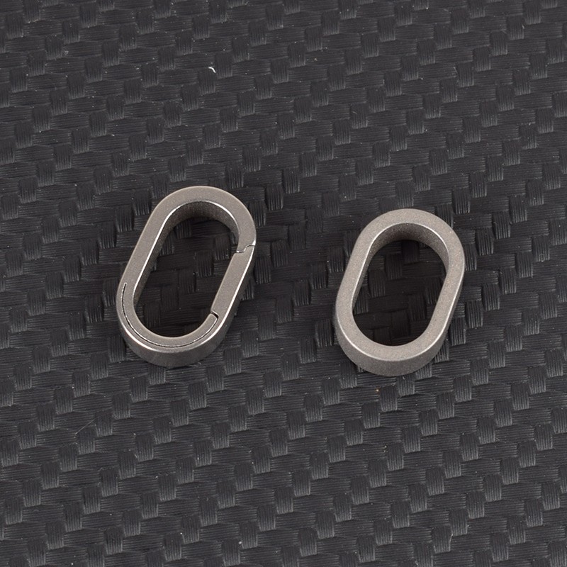 Titanium MINI Keychain Belt Buckle Multifunctional Outdoor EDC Snap Ring Loop