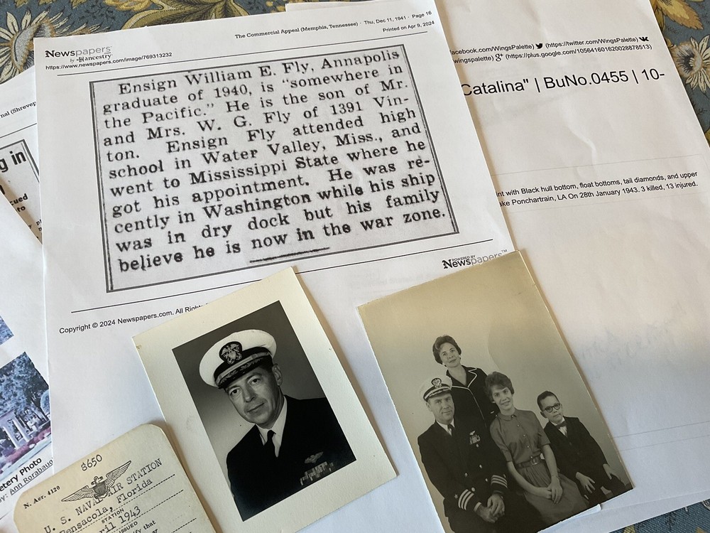 ORIGINAL WWII USN NAVAL AVIATOR PILOT CERTIFICATE ETC GROUPING VC-33