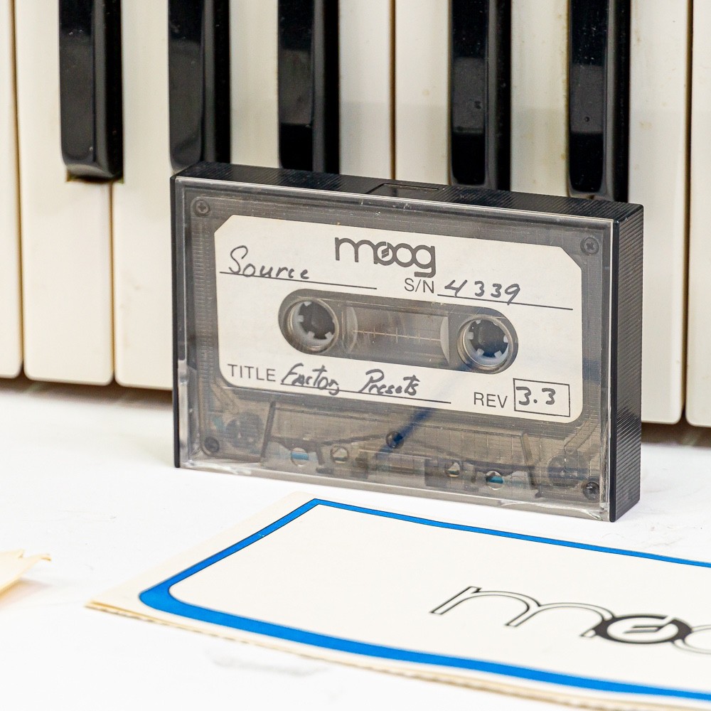 Moog Source Analog Synthesizer – Vintage 37-Key Mono Synth with Patch Memory