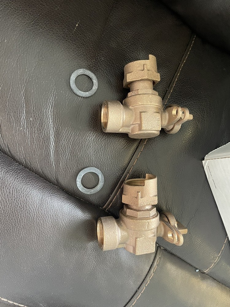AY McDonald 1” Angle Meter Valve FNPT x Meter Swivel