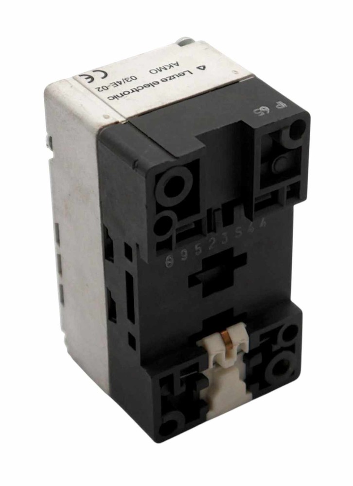 Leuze electronic AKMO 03/4E-02 50024742 coupling module/coupling module -used-