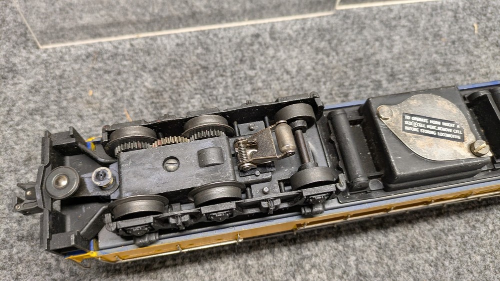 Lionel Postwar 2331 Virginian FM Trainmaster with Original Box & Insert - Tested