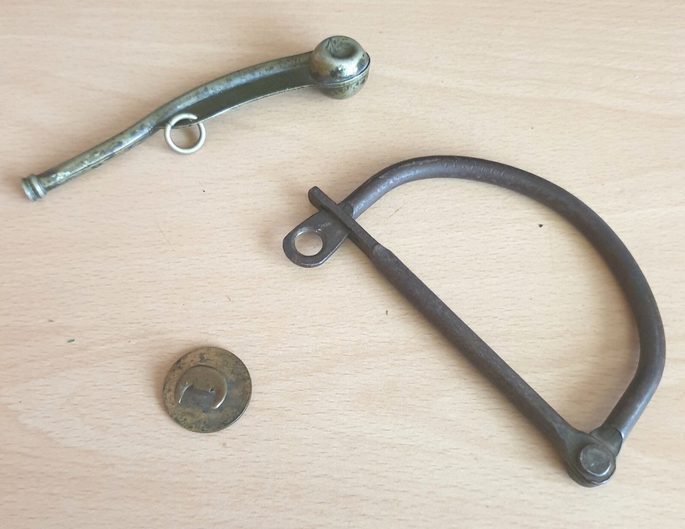 WW2 British RN Matelot's Bosun's Whistle, Duffel Bag Hasp & Lapel Badge 1939-45