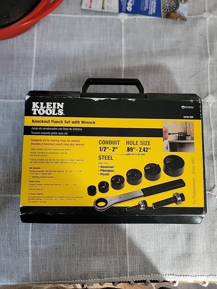Klein Tools Knockout Punch Set With Wrench