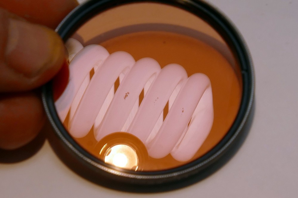 Vivitar 52mm Filter FL-B fluorescent to daylight balancing