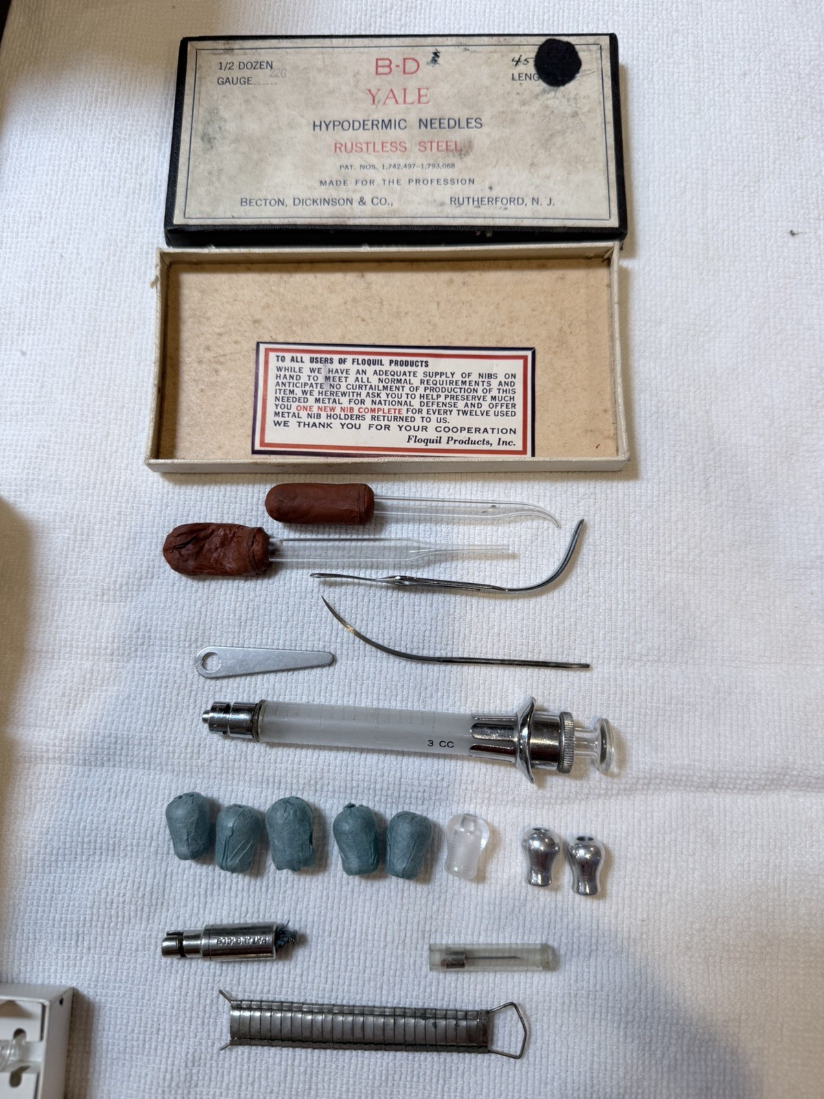 Vintage New/Old Stock Hospital Medical Syringe Equipment WW2-1950’s