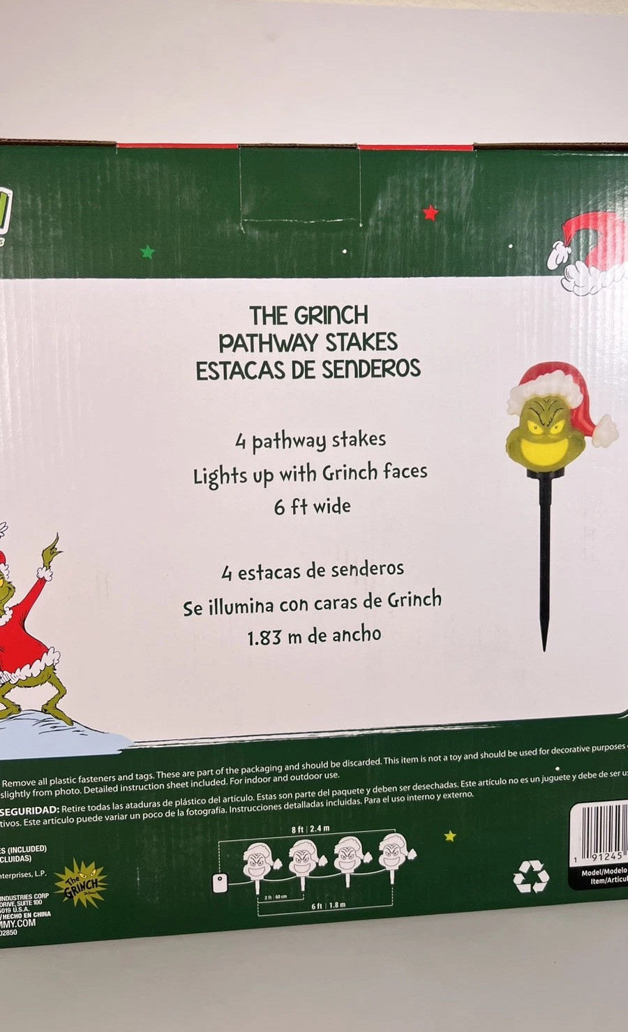 Christmas Grinch Battery Operated Musical Pathway Stakes LED Lights 4 Count NWT