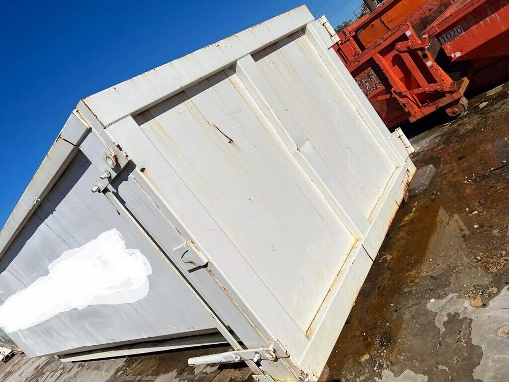Used 20 And 30 Yard Roll Off Container Dumpster