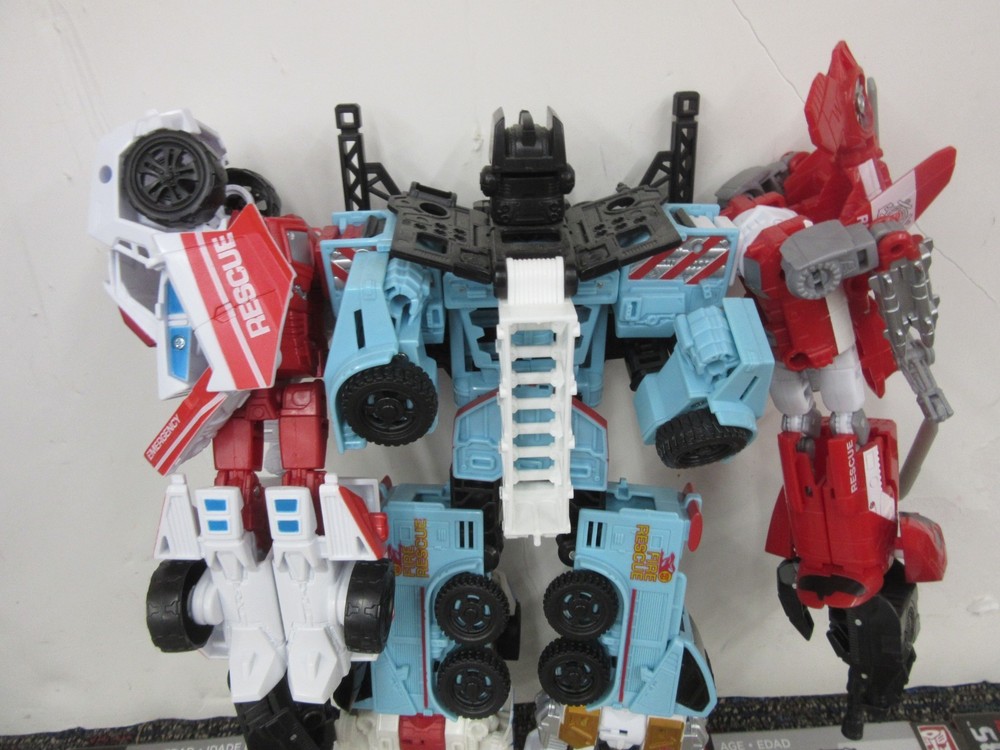 Combiner Wars Transformers Defensor Protectobot 2014 Generations upgrade kit etc