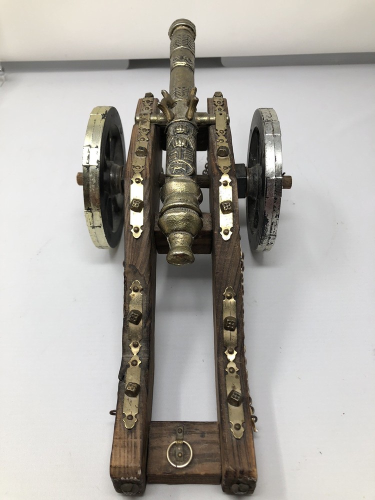 Cannon Replica