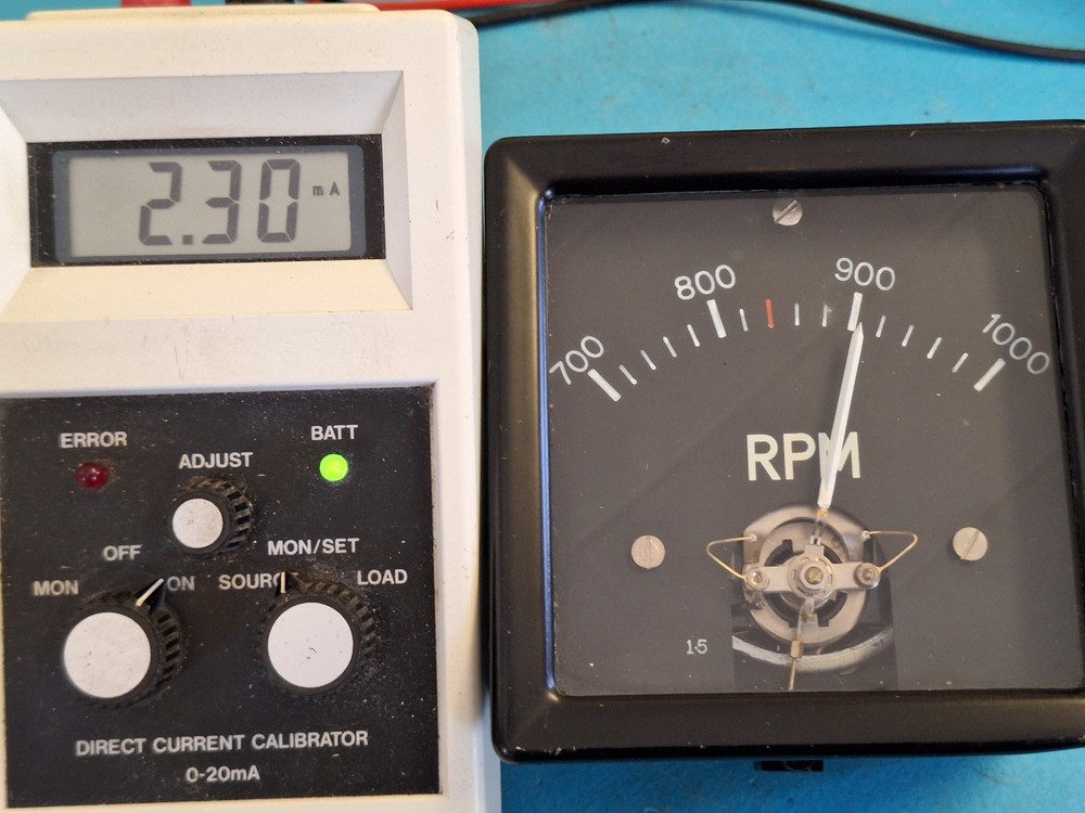 2.5mA FSD Meter movement ~ 4.75" x 4.75" ~ With suppressed zero ~ GEC
