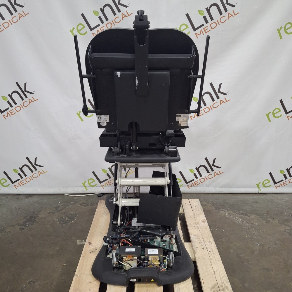 Midmark 630 Procedure Chair
