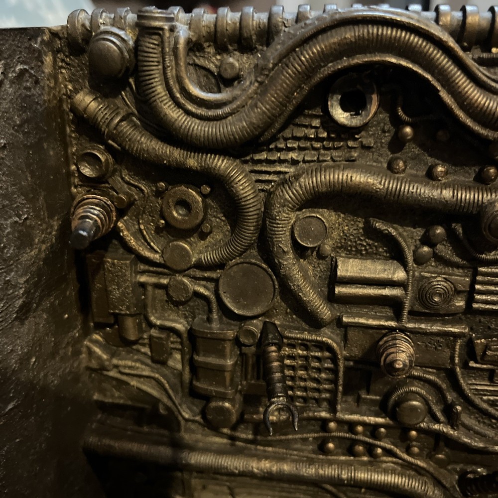 NECA Predator 2 Trophy Wall Diorama + Trophy Skull Pack READ