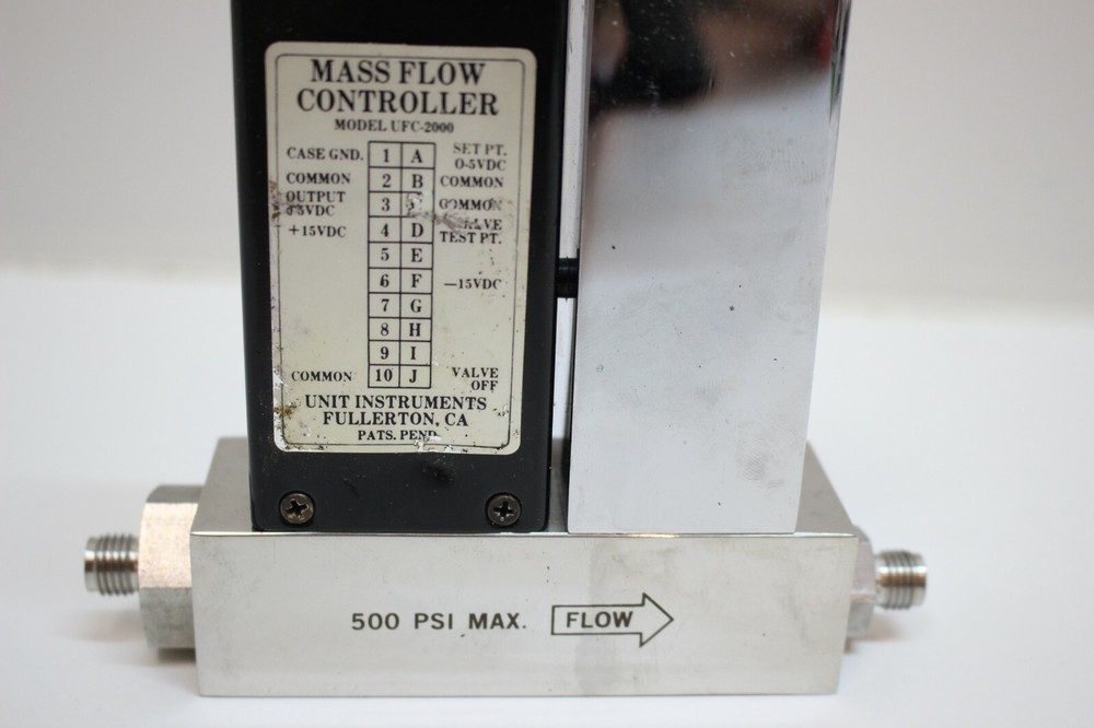 Unit Instruments UFC-2000 Mass Flow Controller, H2, 20 slm