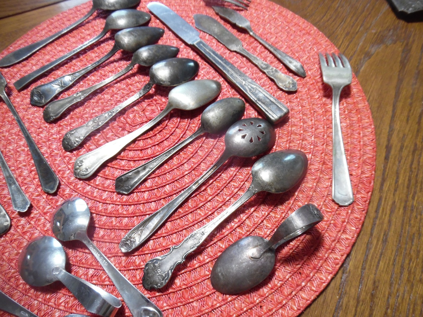 Misc Bulk Lot Of 25 Unmatching Silverware Silverplate/Other Arts and Crafts