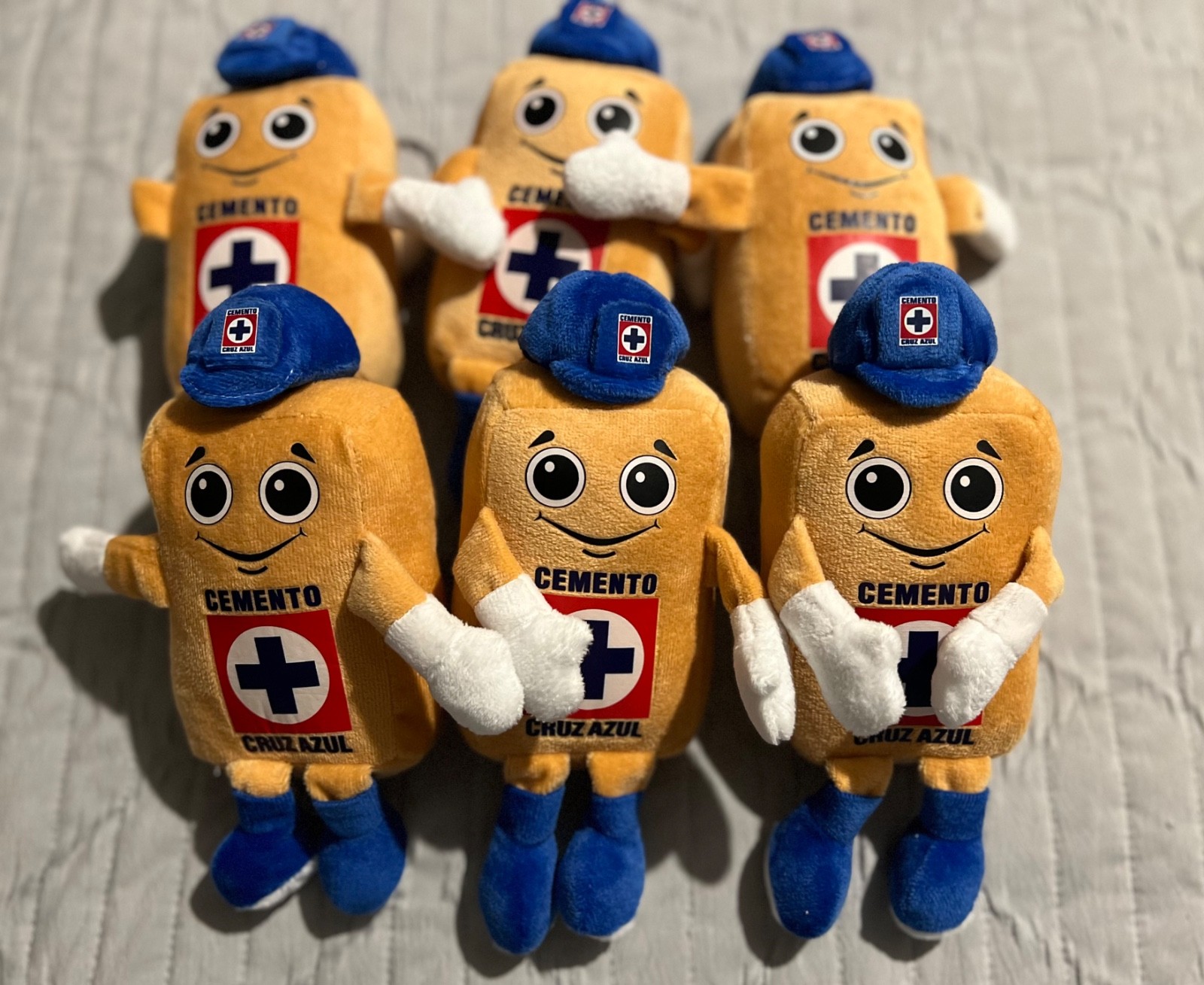 CRUZ AZUL KEYCHAIN STUFFED COSTALITO 7 INCH LLAVERO CHAMPIONS CUP 2025