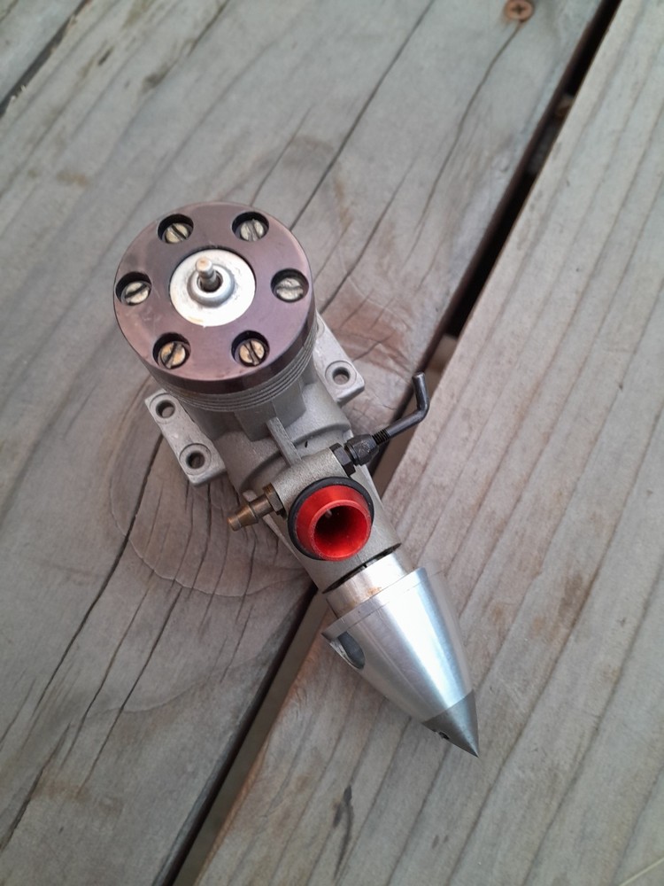 un used 2.5cc Airplane Model CL Engine Soviet good compression