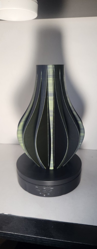 Zolara Vase