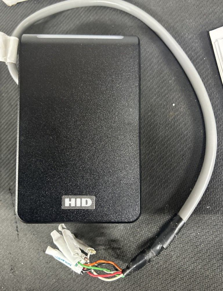 HID Signo 40 40TKS-00-000000 Multi-Technology, Mobile Ready Smart Card Reader