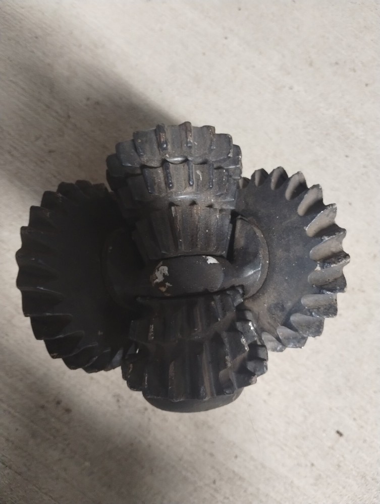 Reed 5 3/4" Roller Cone Drill Bit With 3 1/2" Pin