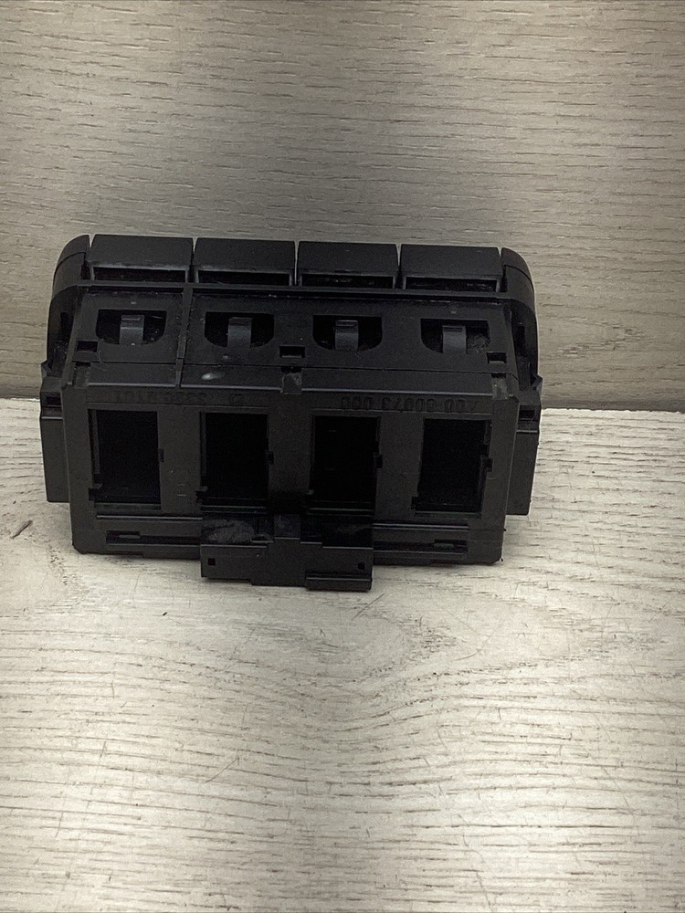 2008-2021 Freightliner CASCADIA SWITCH Dash Panel - Used