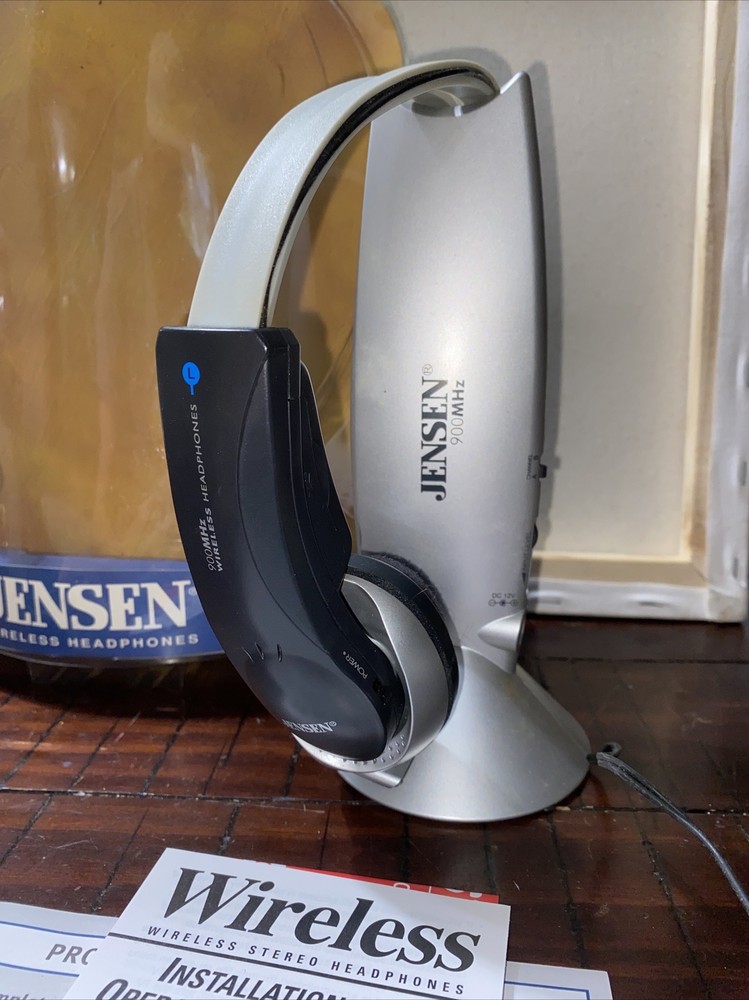 Jensen Wireless Headphone System Linx JW160 Makes Any Headphones Wireless Read