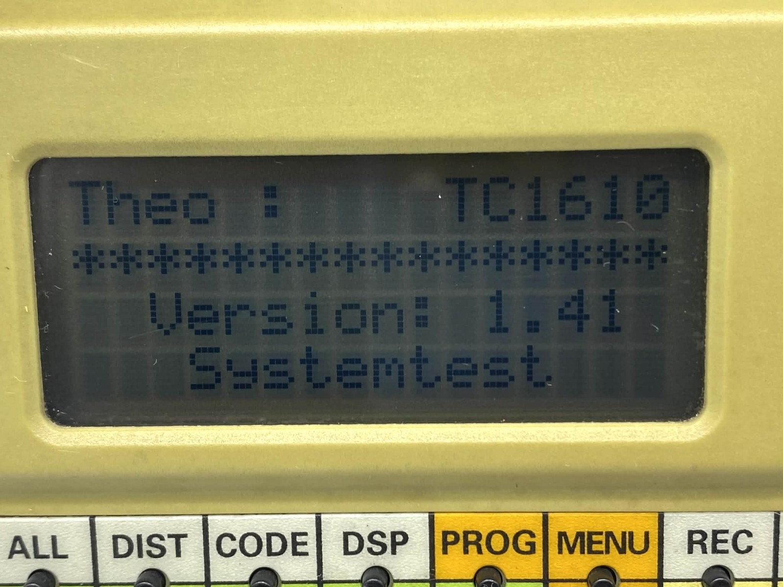 1PCS Leica Wild TC 1610 Theodolite Tacheometer w/ Case TC1610•