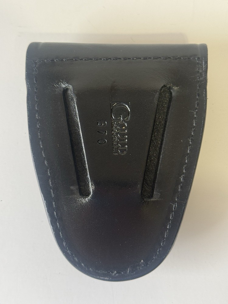 Gould & Goodrich Single Handcuff Case