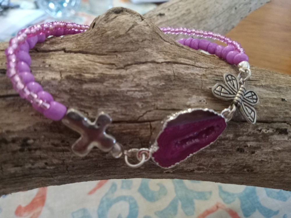 BOHO Handcrafted beaded bracelet with agate!