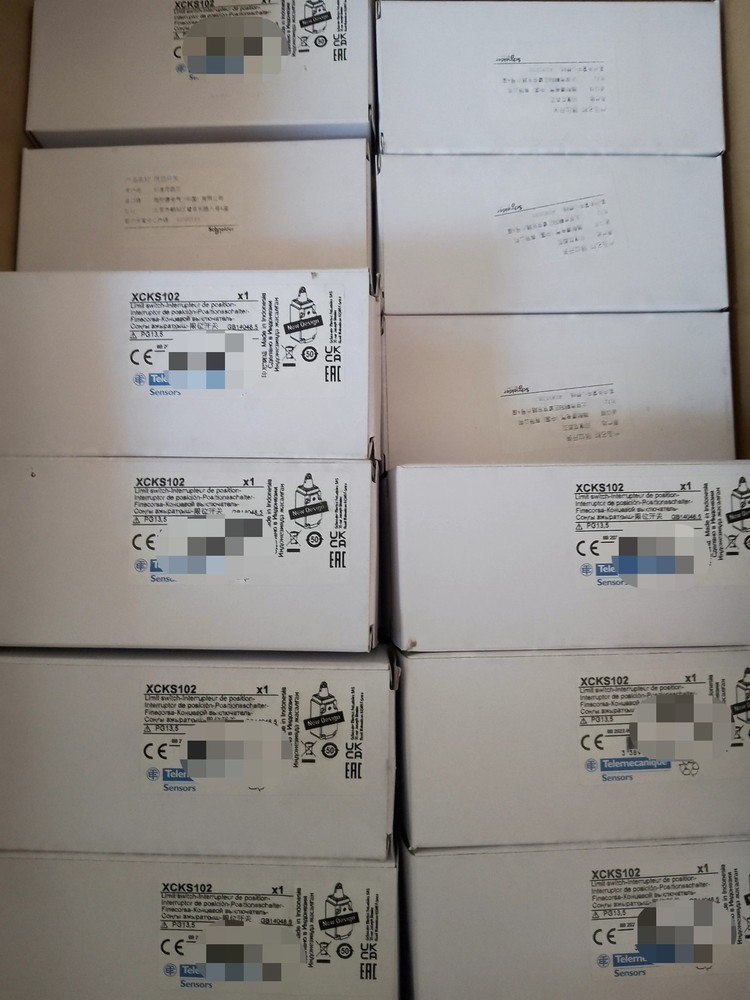 1PCS NEW XCKS102 Limit Switch