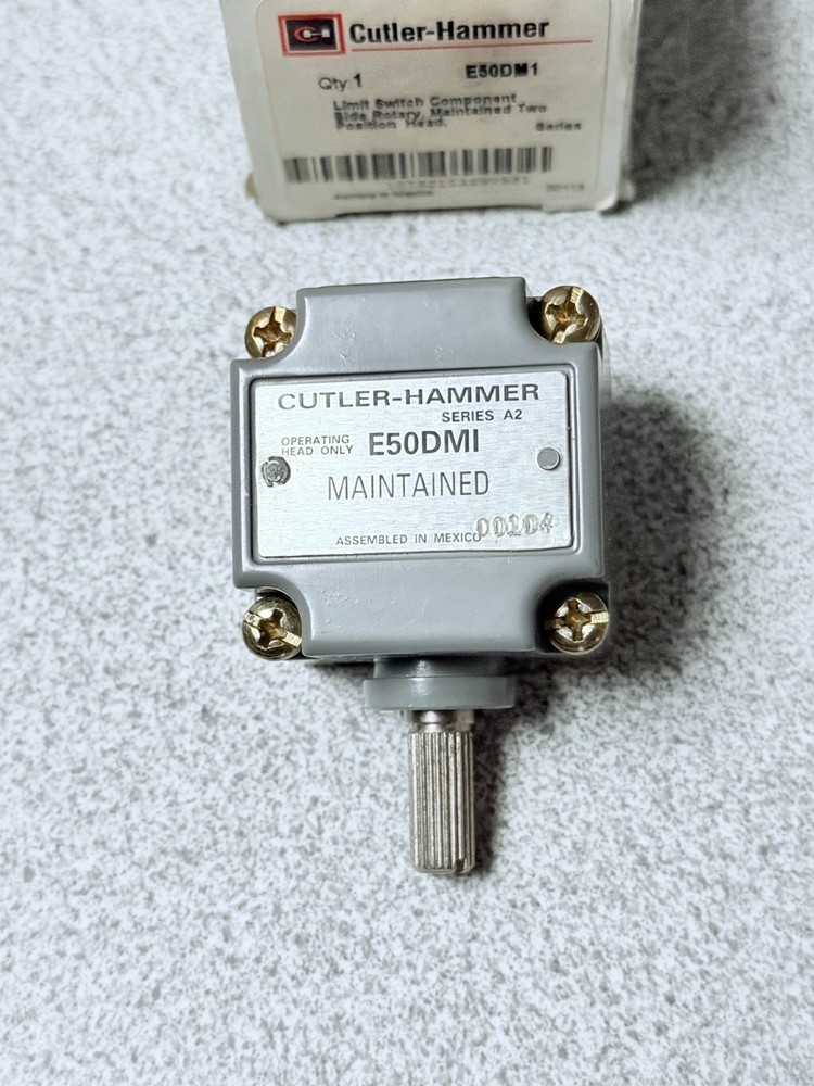 NEW Cutler Hammer E50DM1 Limit Switch Operating Head Maintained 2 Position