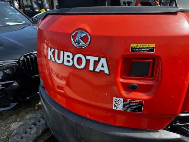 2017 kubota u35-4