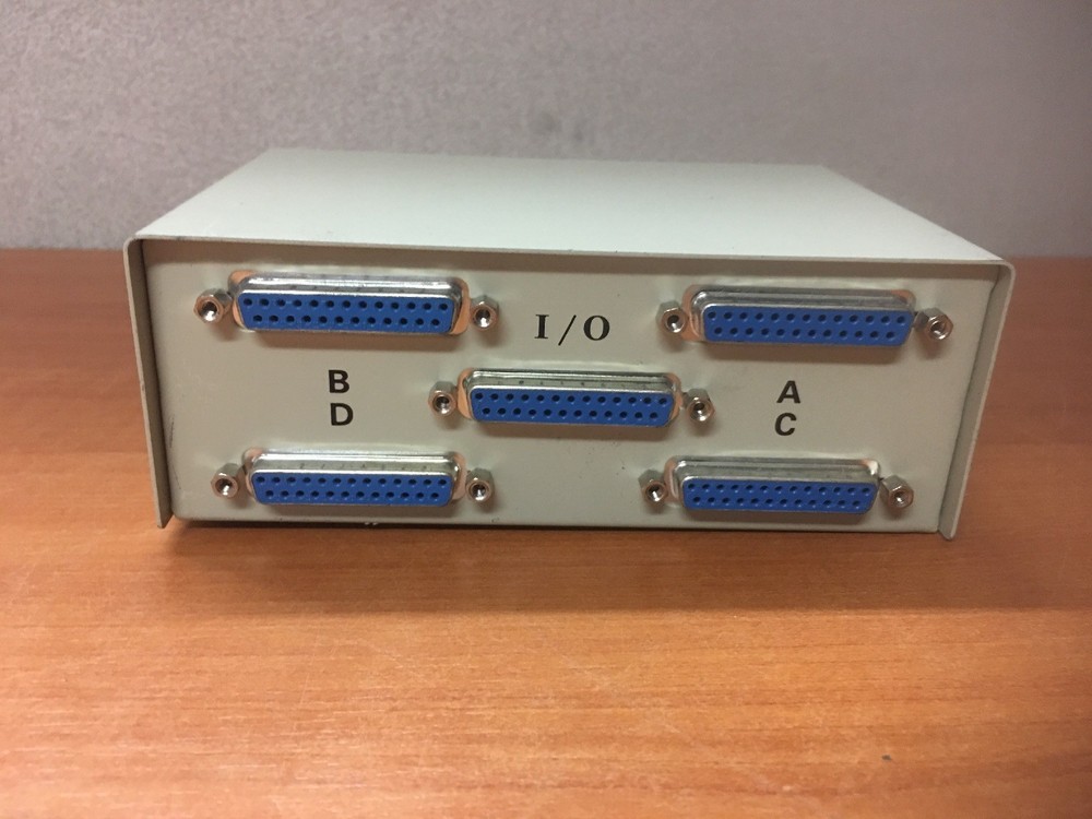 Manhattan Data Transfer Switch A/B/C/D VINTAGE !! FREE Shipping !!!