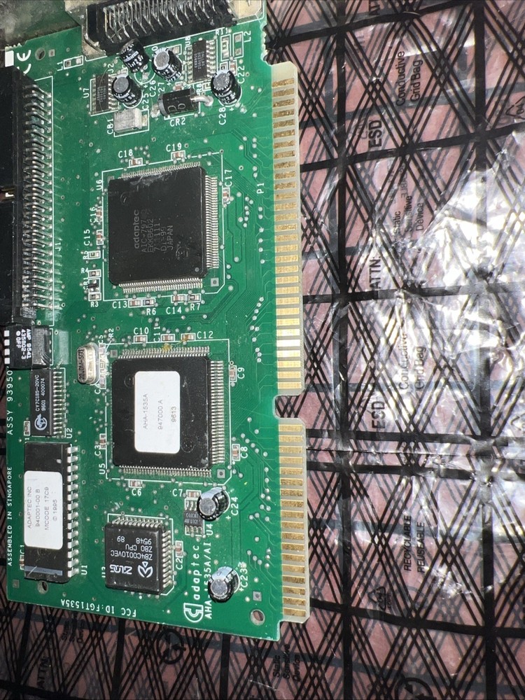 ADAPTEC AHA-1535A ISA SCSI CONTROLLER ADAPTER See Descript