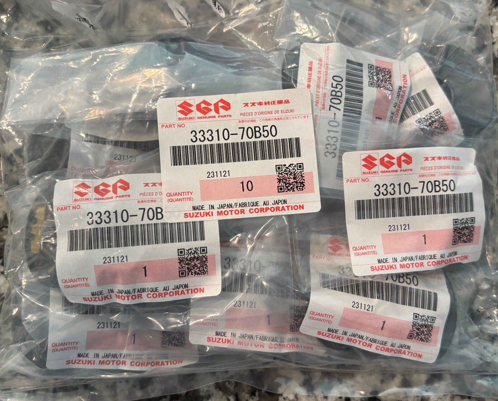 OEM SUZUKI DISTRIBUTOR IGNITION ROTOR 33310-70B50 FITS SUZUKI CARRY/EVERY TRUCK