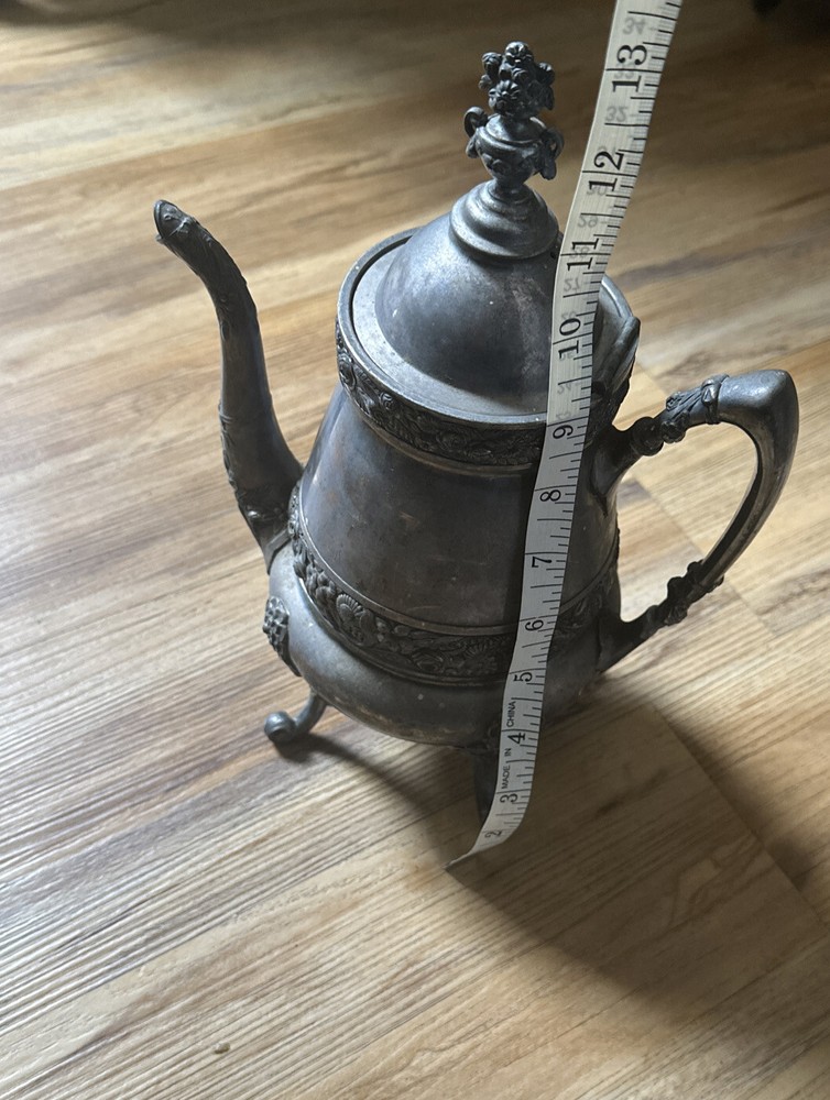 Vintage Reed & Barton Teapot - Model Number 2760 see all pics for condition